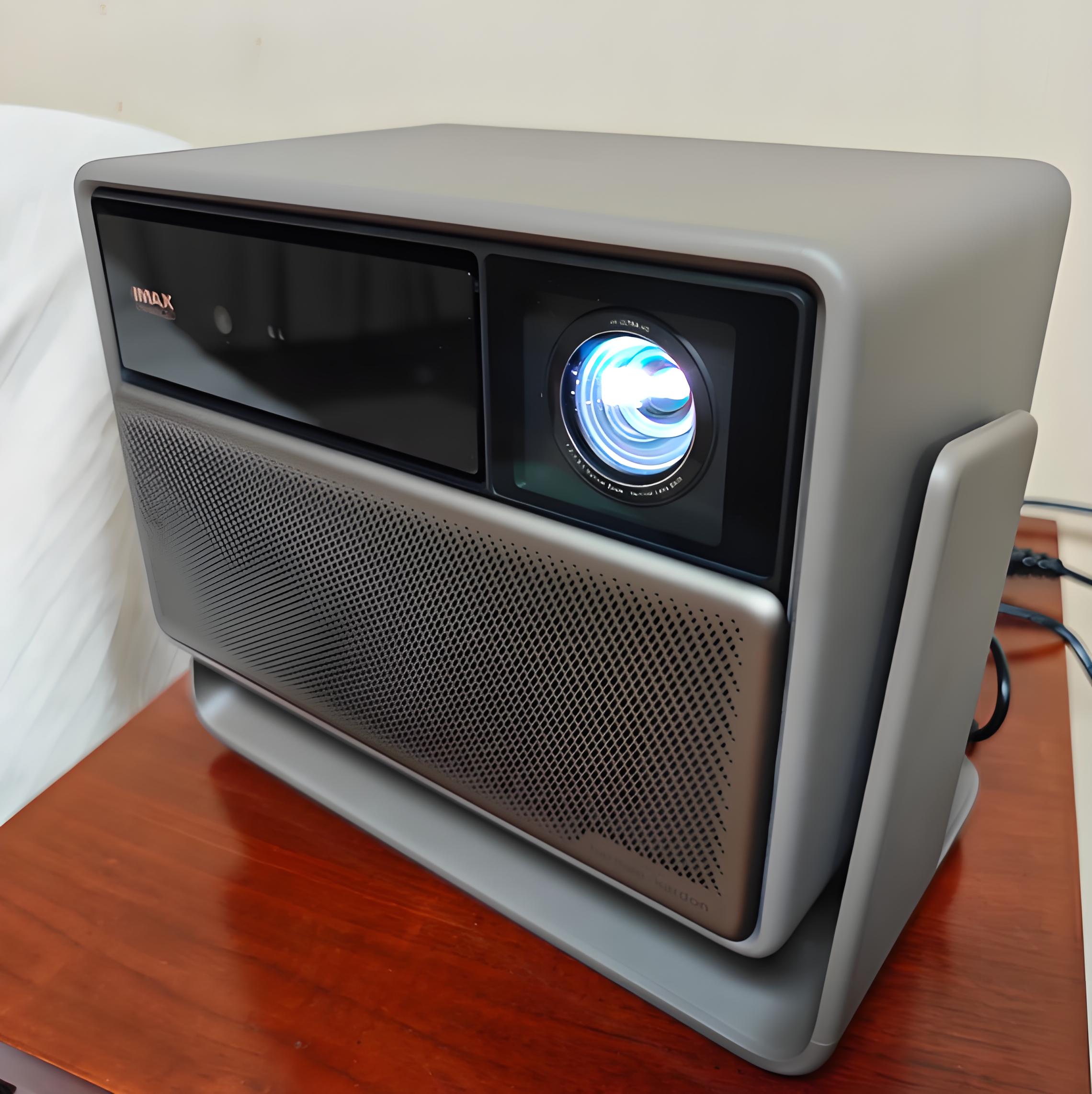 XGIMI RS 20 Ultra Max 4K  5700 - Home Cinema Xgimi ulasan dan harga